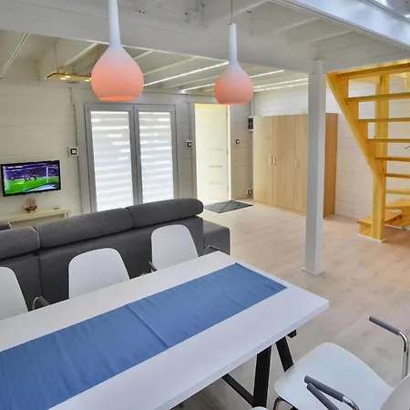 Comfortable Holiday Homes With Air Conditioning Feriehus Grzybowo (West Pomeranian)