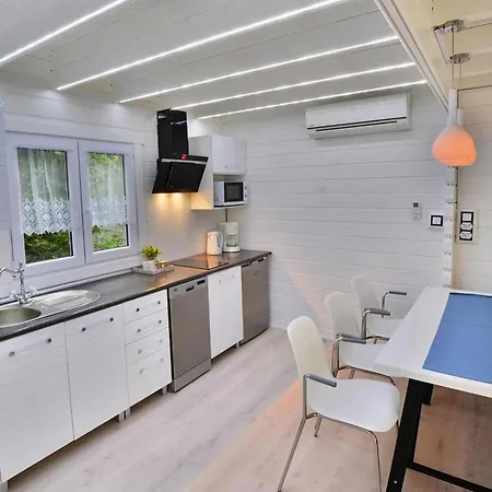 Comfortable Homes Close To Sea, *