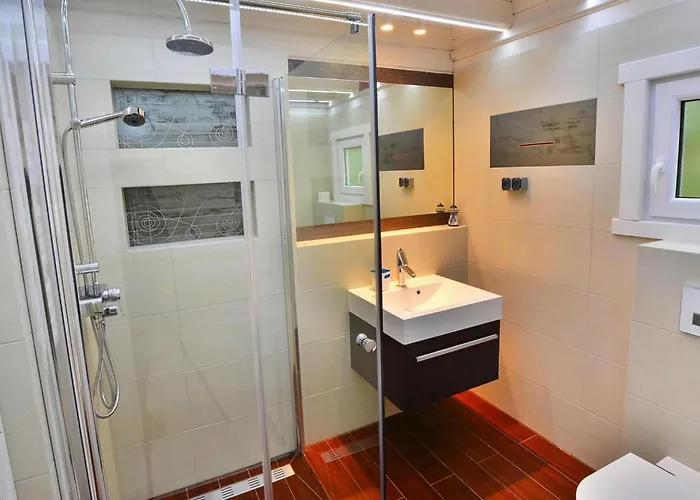 בית נופש Comfortable Homes With Air Conditioning *